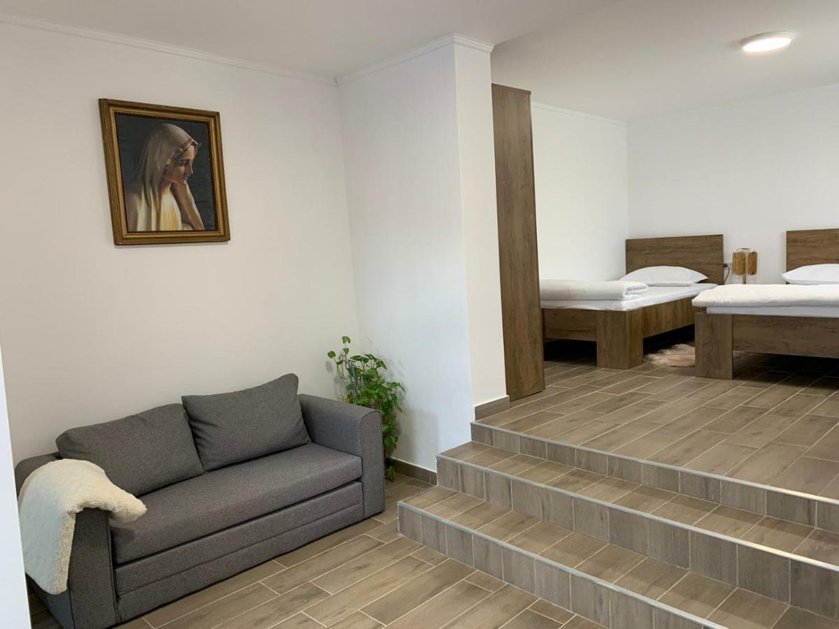 Appartement Casa Anna&Criss à Orşova Extérieur photo